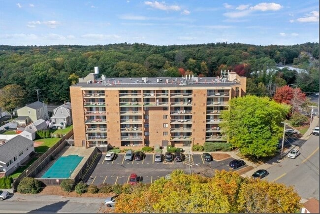 property at 289 Elm St