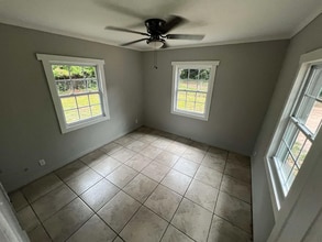 1240 Levy Ave in Tallahassee, FL - Building Photo - Building Photo