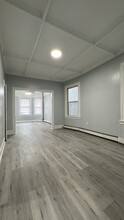164 Grant Ave, Unit 1 in Jersey City, NJ - Building Photo - Building Photo