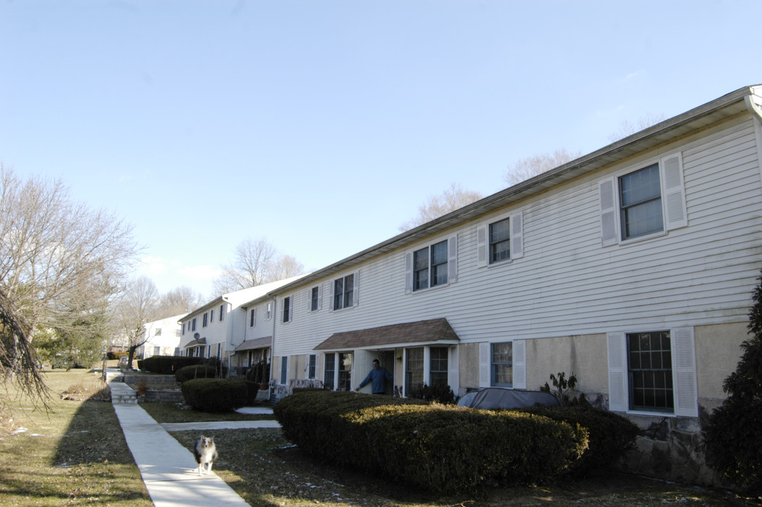 Whitpain Hills in Blue Bell, PA - Building Photo