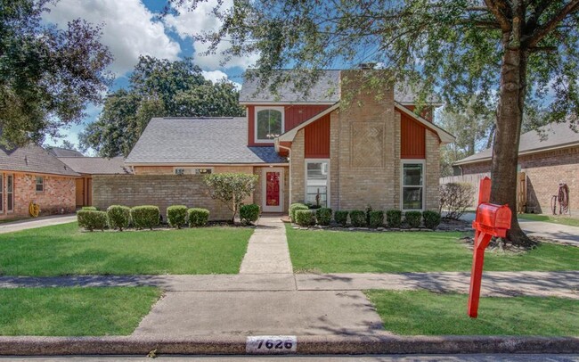 7626 Cypress Dr in Humble, TX - Foto de edificio - Building Photo