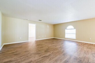 3289 White Blossom Ln in Clermont, FL - Building Photo - Building Photo