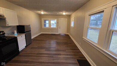 3611 E Vermont St in Indianapolis, IN - Building Photo - Building Photo