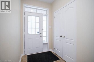 21 Diana Ave in Brantford, ON - Building Photo - Building Photo