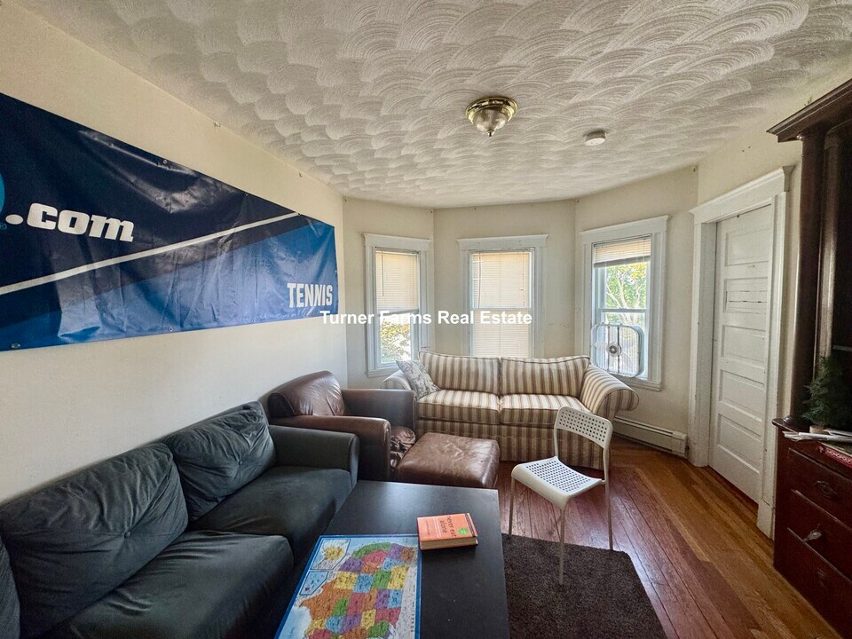 288 Boston Ave, Unit 3 in Medford, MA - Foto de edificio