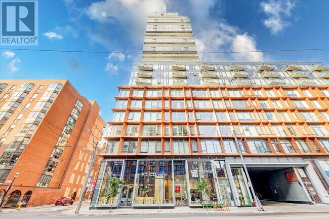 60 Colborne St in Toronto, ON - Building Photo - Building Photo