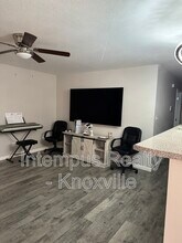 2419 E Glenwood Ave in Knoxville, TN - Building Photo - Building Photo