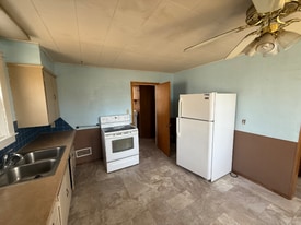 307 Locust St in Hospers, IA - Building Photo