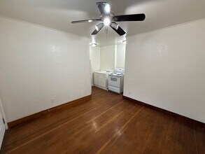 633 Thompson Ave NE in Salem, OR - Foto de edificio - Building Photo