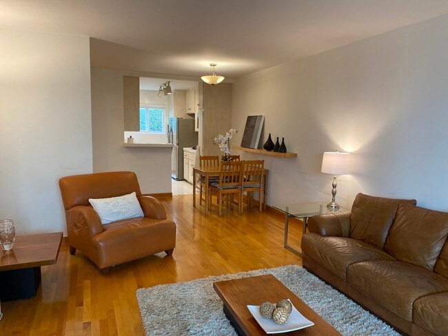 1538 Berkeley St, Unit 6 in Santa Monica, CA - Building Photo - Building Photo
