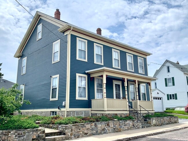 property at 3 Bayview Ave