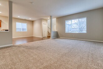 6232 NE Sherborne St in Hillsboro, OR - Building Photo - Building Photo