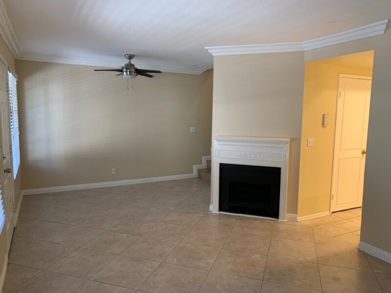 8167 Vineyard Ave in Rancho Cucamonga, CA - Building Photo