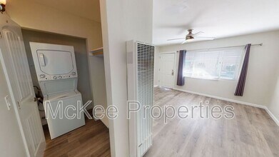 214 Fir St in San Diego, CA - Building Photo - Building Photo