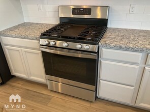 1223 Arriaga Wy in Woodland, CA - Building Photo - Building Photo