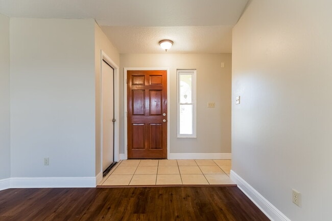 1003 Ragsdale Rd in Oviedo, FL - Building Photo - Building Photo