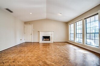 6045 Hillcrest Ave in Dallas, TX - Building Photo - Building Photo