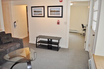 203 Williams St, Unit 6 in Ithaca, NY - Foto de edificio - Building Photo