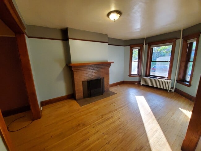 1518 1/2 Jefferson St in Duluth, MN - Building Photo - Building Photo