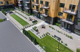 375 Larkspur Ave in Victor, ID - Building Photo - Building Photo