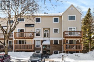160 Fenerty Ct in Ottawa, ON - Building Photo