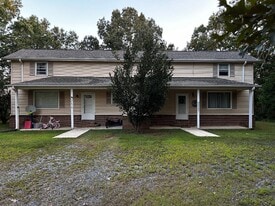 2640 Chesnee Rd in Columbus, NC - Building Photo