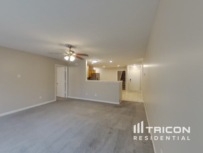 203 Beacon Point Ln in Fortville, IN - Building Photo - Building Photo