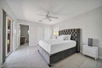 113 Madrid St in Royal Palm Beach, FL - Building Photo - Building Photo