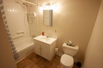 153 Forest Rd in St John's, NL - Building Photo - Building Photo