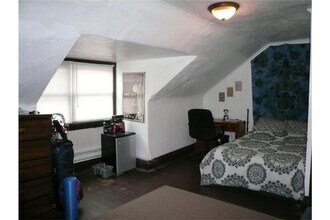 154 Robinson St in Pittsburgh, PA - Foto de edificio - Building Photo