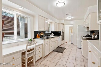 4324 Natoma Ave in Los Angeles, CA - Building Photo - Building Photo