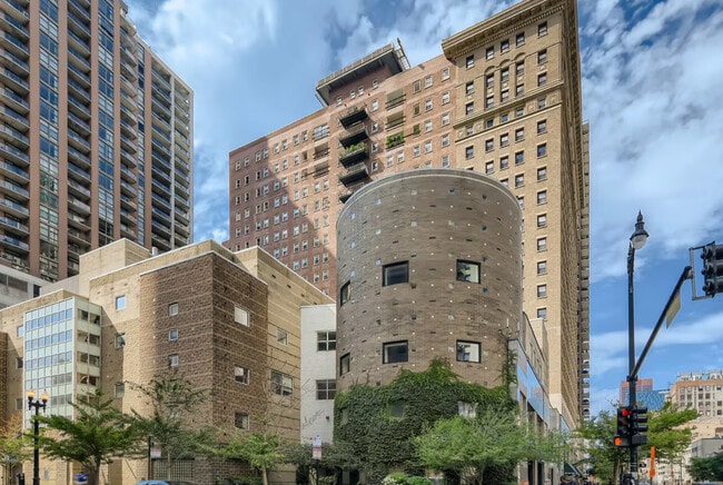 property at 40 E 9th St