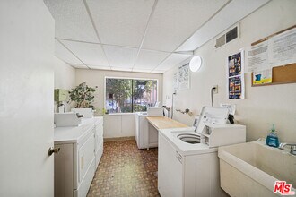 1519 N Martel Ave in Los Angeles, CA - Building Photo - Building Photo