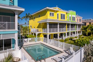 South Beach Village in Bradenton Beach, FL - Building Photo - Building Photo