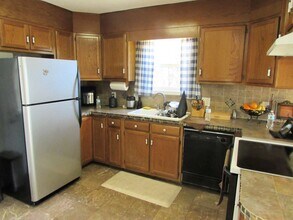 135 Pine Meadow Ln in Mooresville, NC - Building Photo - Building Photo