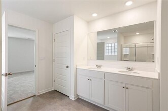 6072 Knickerbocker St in Mableton, GA - Building Photo - Building Photo