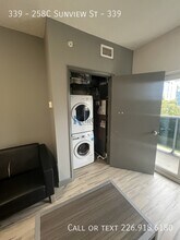 258C-258C Sunview St in Waterloo, ON - Building Photo - Building Photo