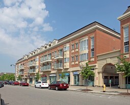 122 Cornell Park Av in Markham, ON - Building Photo