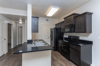 Legacy at 50th Street Apartments in Boise, ID - Foto de edificio - Interior Photo