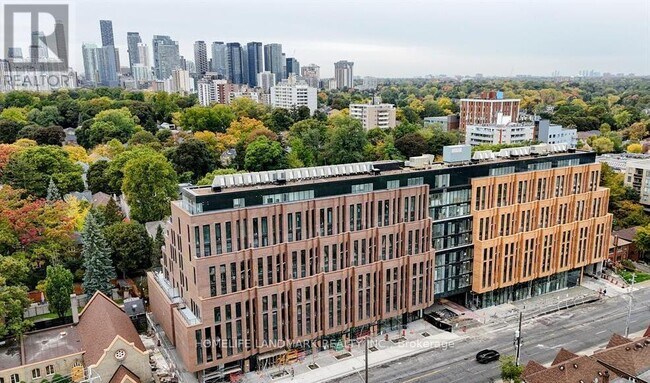 1720 Bayview Ave in Toronto, ON - Building Photo - Building Photo