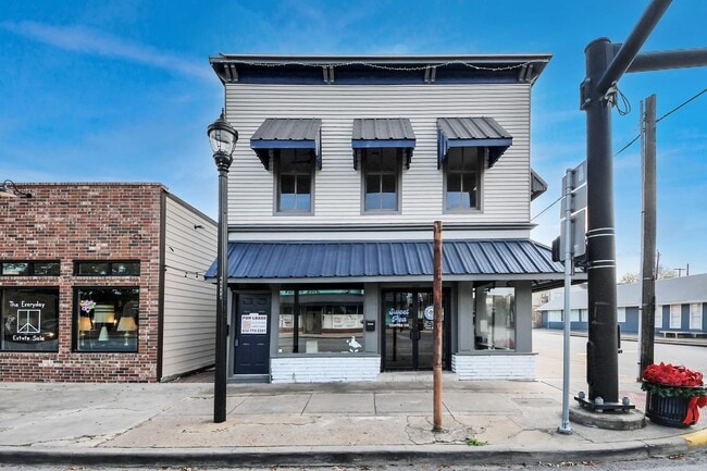 223 W Main St in La Porte, TX - Building Photo - Building Photo