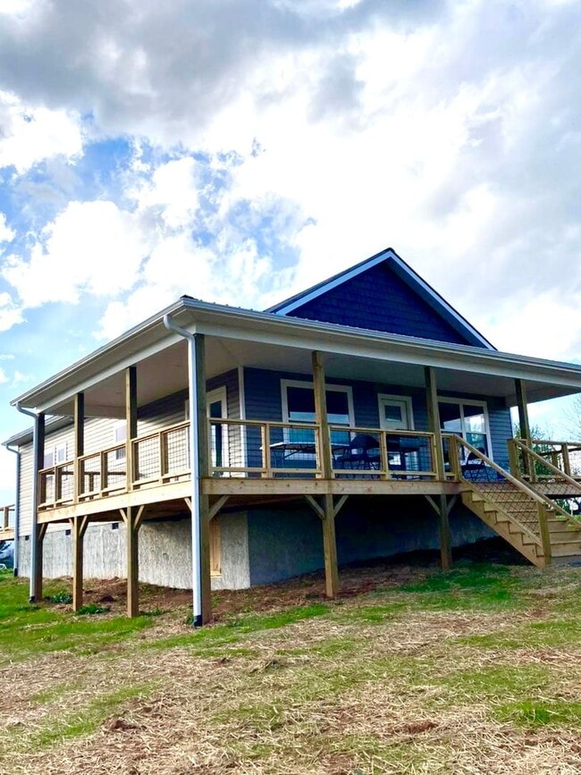 98 Dix Creek Chapel Rd in Asheville, NC - Building Photo - Building Photo