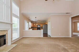 6300 Whirlaway Dr in Cumming, GA - Building Photo - Building Photo