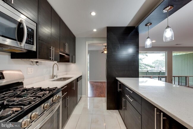 7312 Donnell Pl, Unit C in Forestville, MD - Building Photo - Building Photo