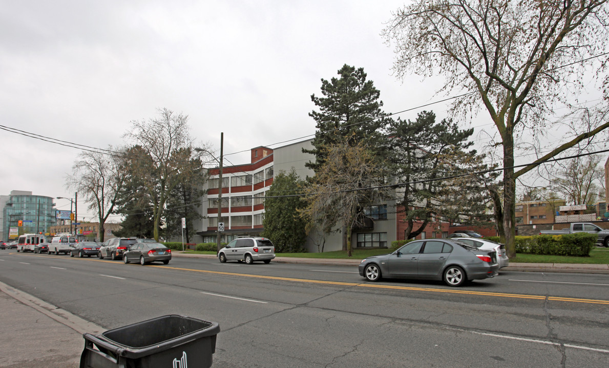 Edilou in Toronto, ON - Building Photo