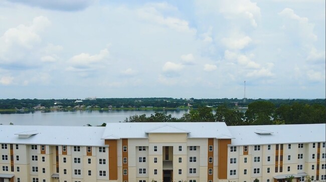 Saunders Lakefront Living
