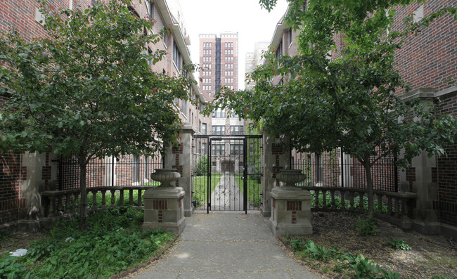 Everett Commons in Chicago, IL - Building Photo - Building Photo