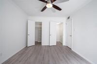 3400 Timmons Ln photo'