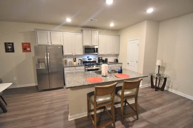 281 Turtle Creek Dr in Winder, GA - Foto de edificio - Building Photo