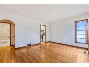 5449 42nd Ave S in Minneapolis, MN - Building Photo - Building Photo